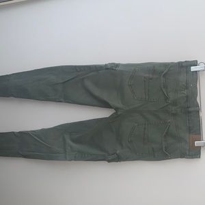 Skinny American Eagle cargo jeans